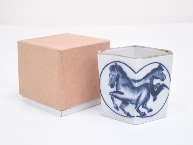 JAPANESE TEA CEREMONY / FUTA OKI(LID REST) / KYO WARE / UNDERGLAZE BLUE